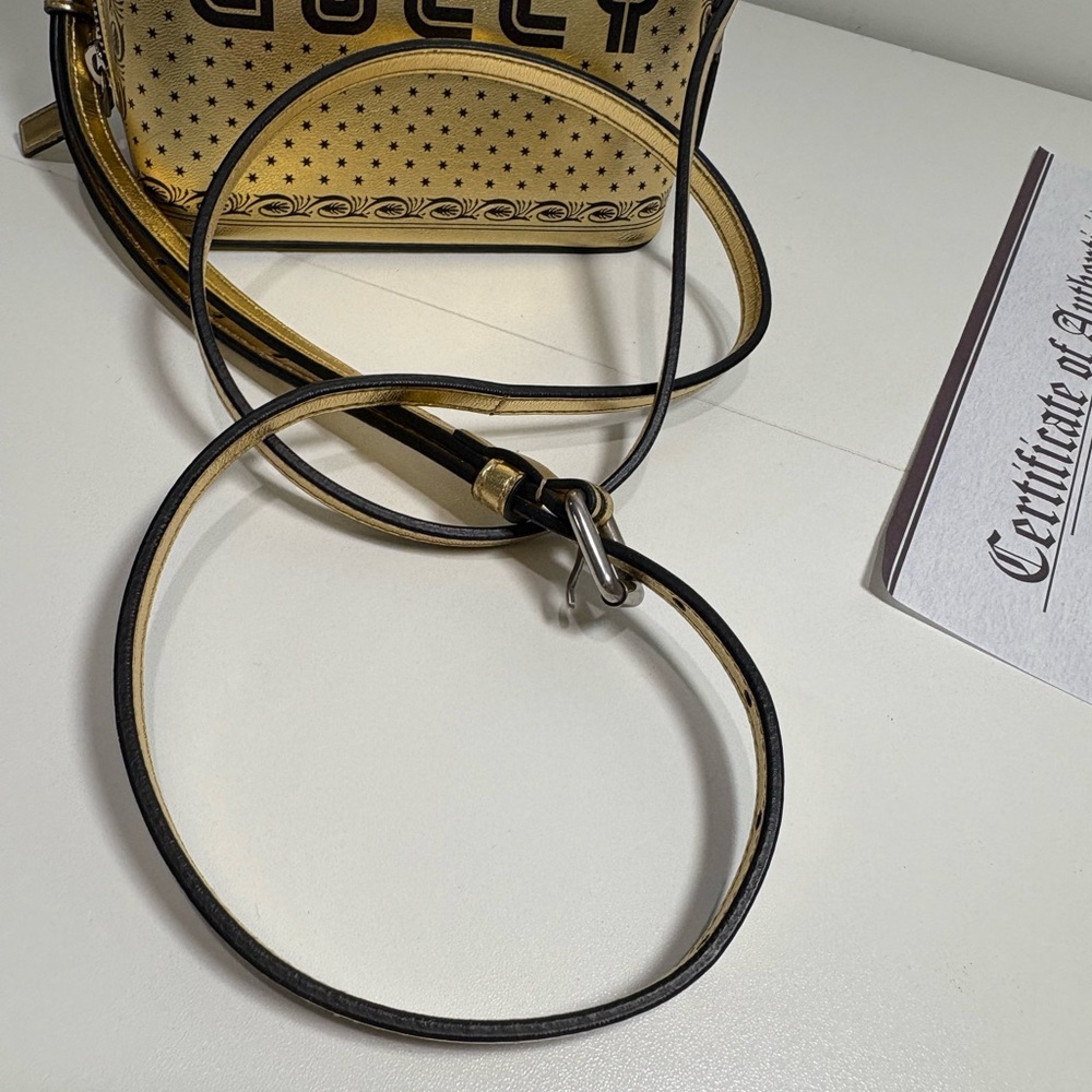 Authentic GUCCI  GUCCY  Sega collab gold dome Crossbody bag w/ cert & duster - Picture 13 of 13